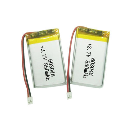 Купить 603048 3,7V 850mAh KC IEC62133 Утвержденная литий-полимерная батарея с продолжительностью цикла 500+ Производство в сети
